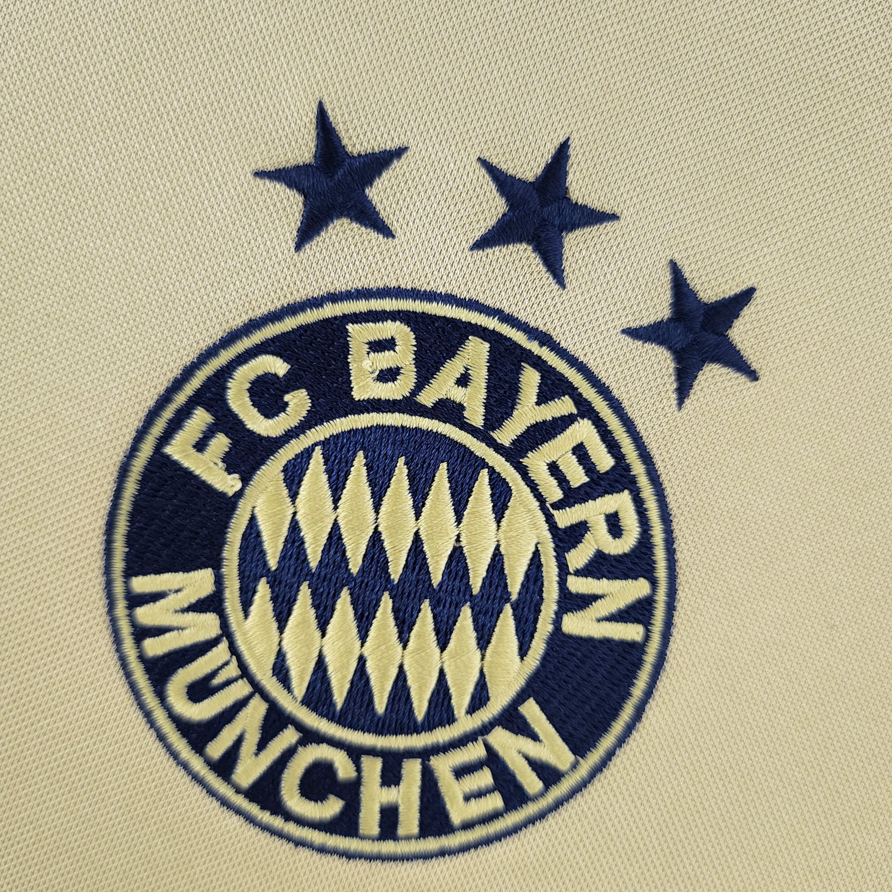 Bayern Múnich Local 2004 Retro 