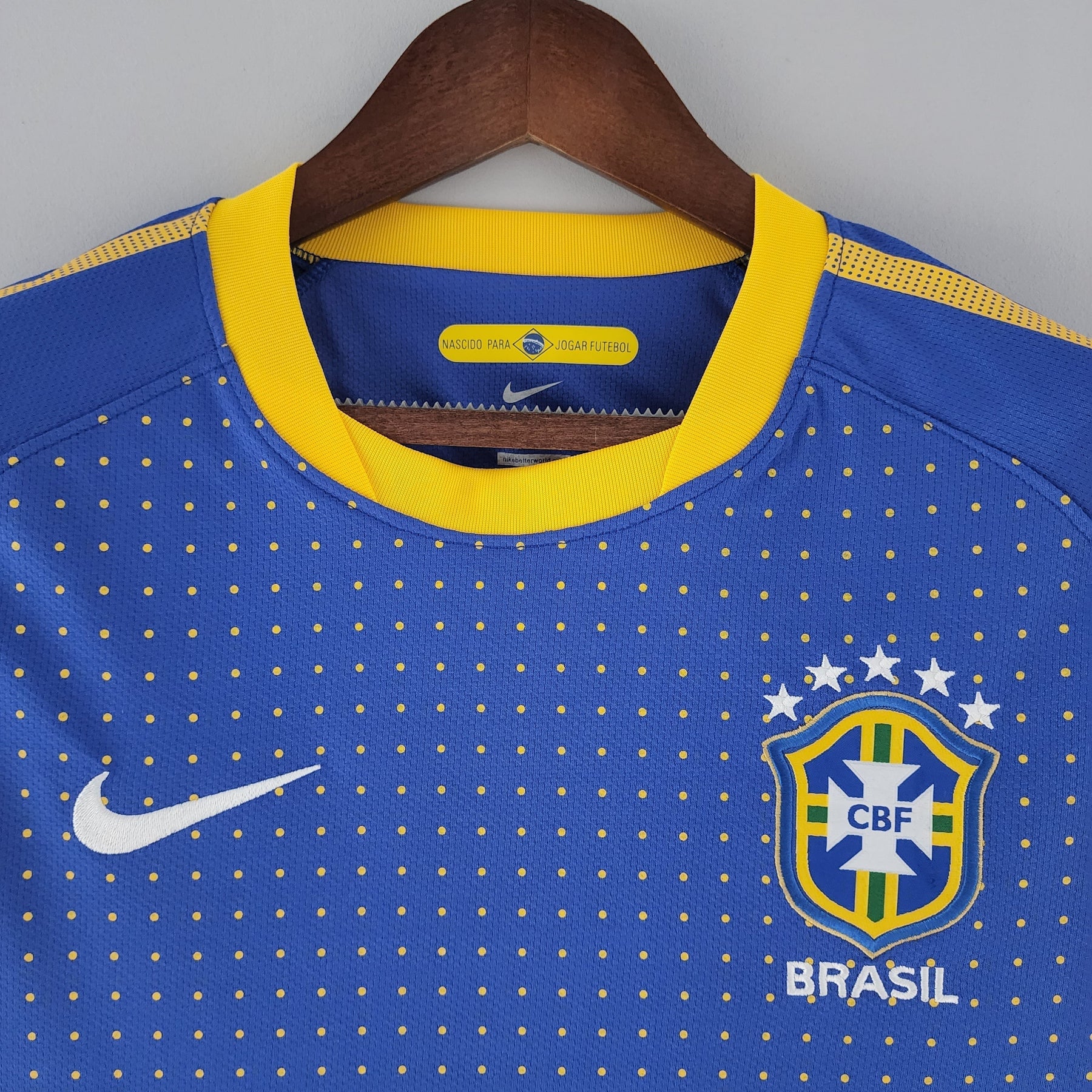 Retro de Brasil Visitante 2010 