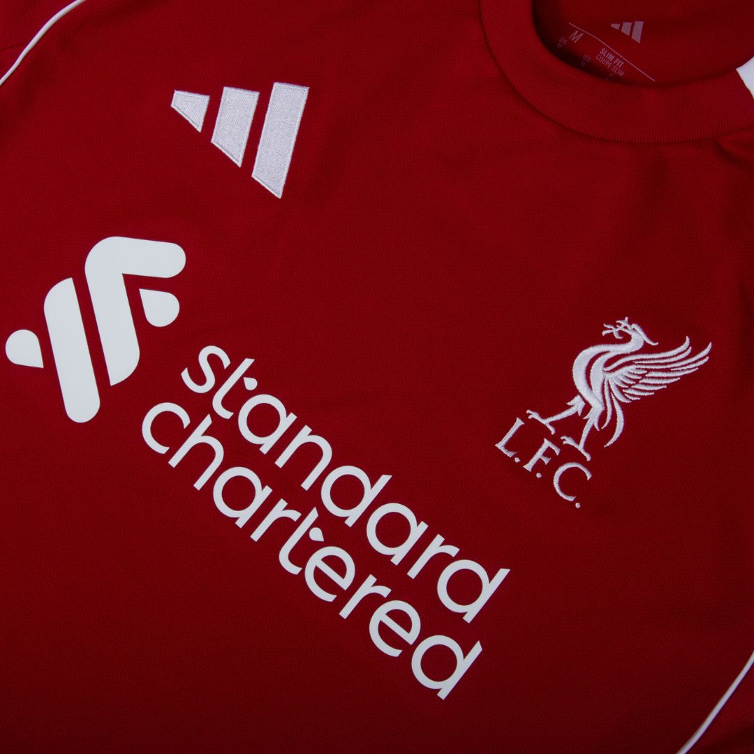 Liverpool home 25/26