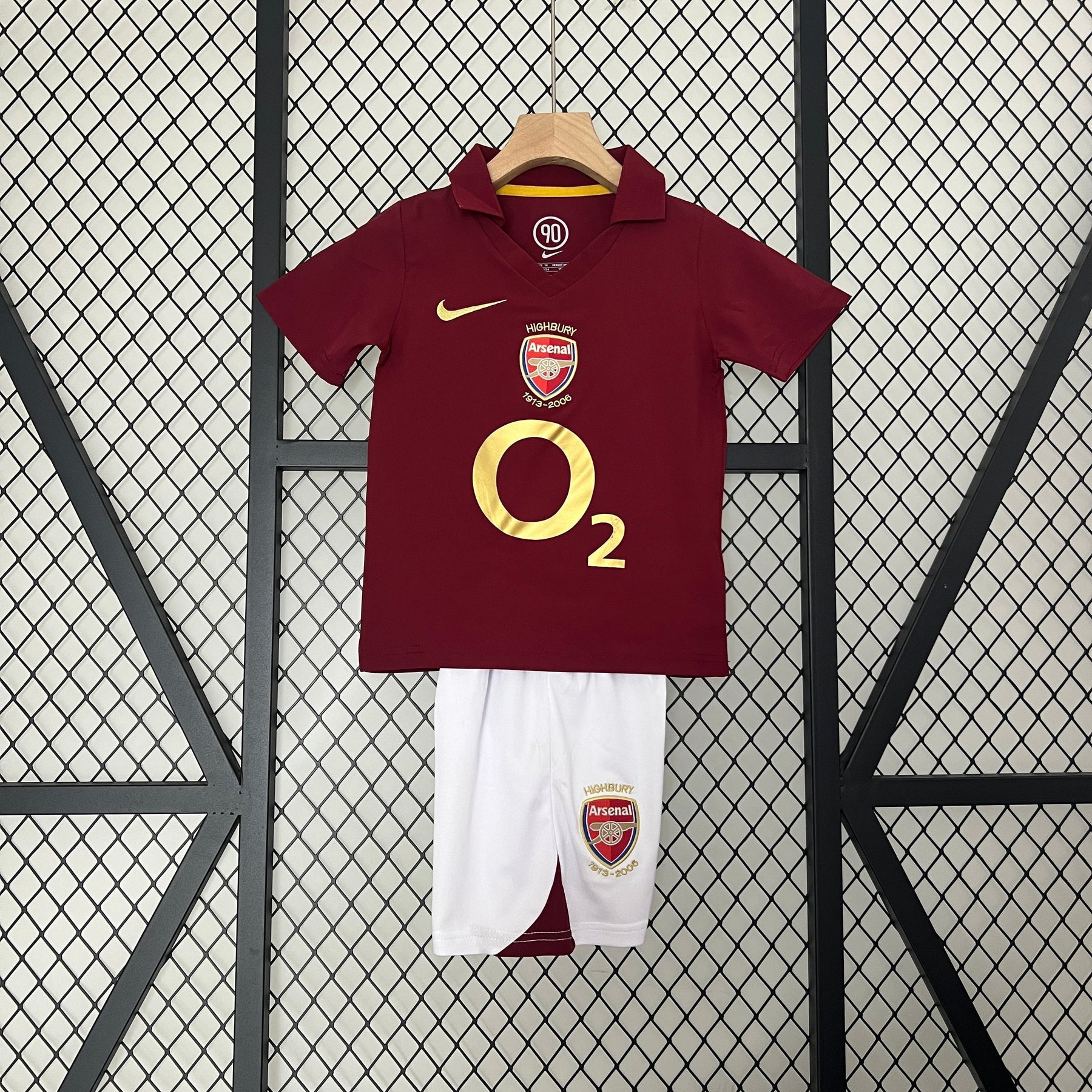 Kit infantil Arsenal local 05/06 retro 