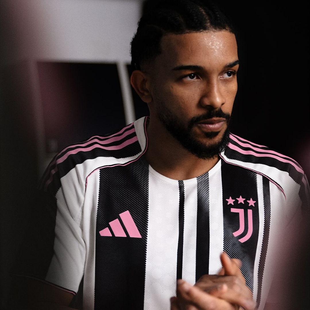 Juventus home 25/26