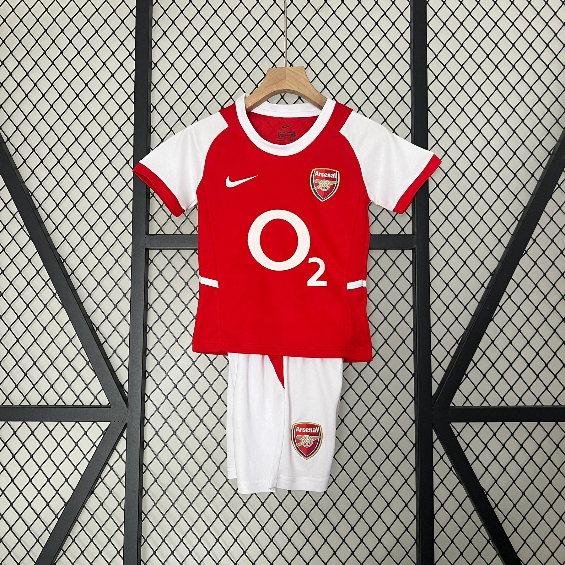 Kit infantil Arsenal local 02/04 Retro 