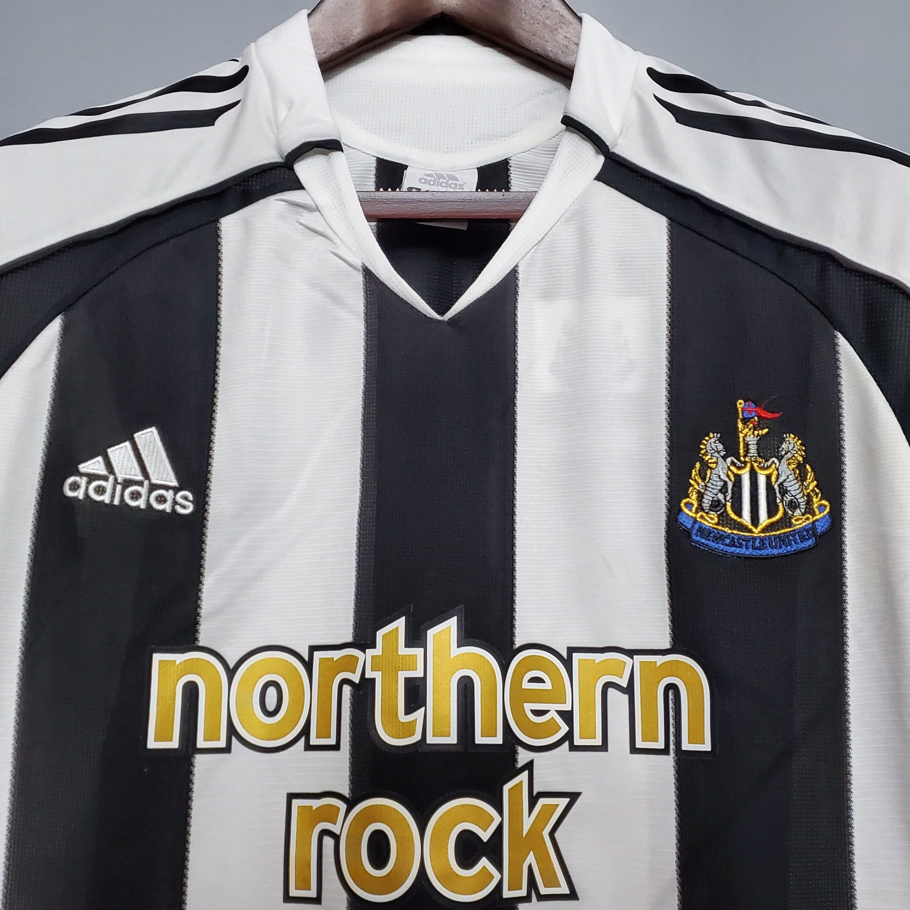 Newcastle Home 05/06 Retro