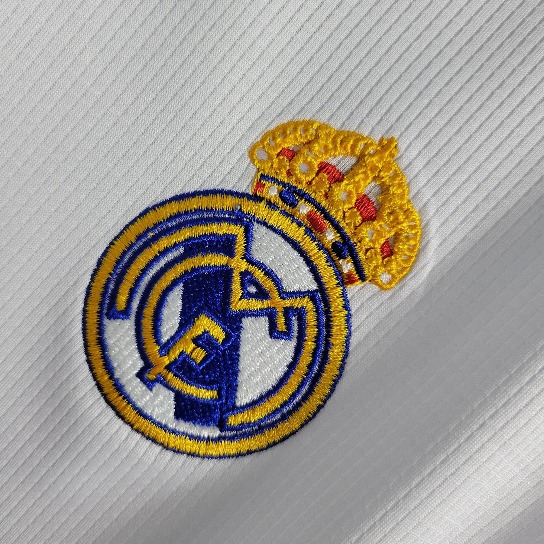 Retro de local del Real Madrid 19/20