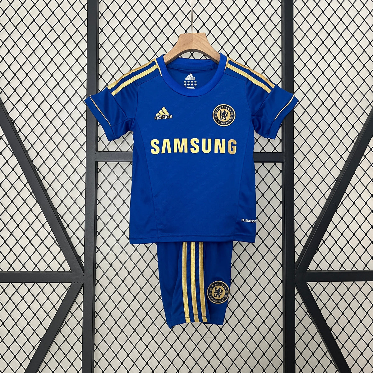 Kit infantil Chelsea home 12/13 retro 