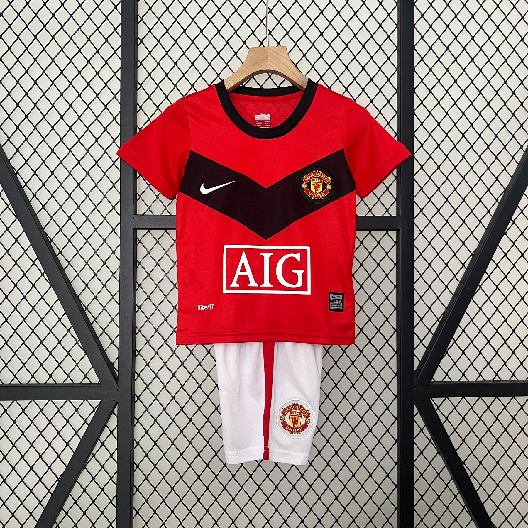 Kids Kit Manchester United home 09/10 retro