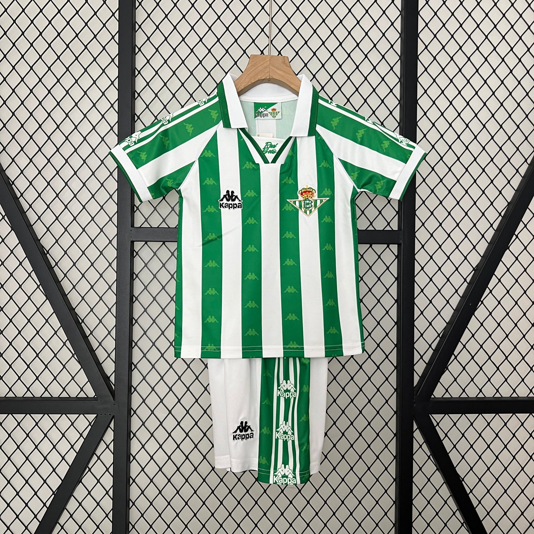 Kit infantil Real Bétis local 95/97 retro