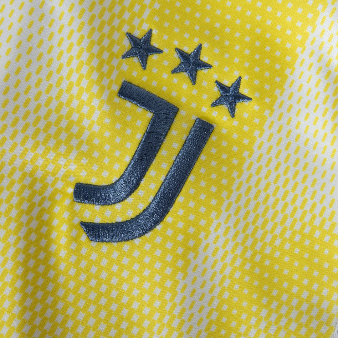 Juventus fuera de casa 24/25 