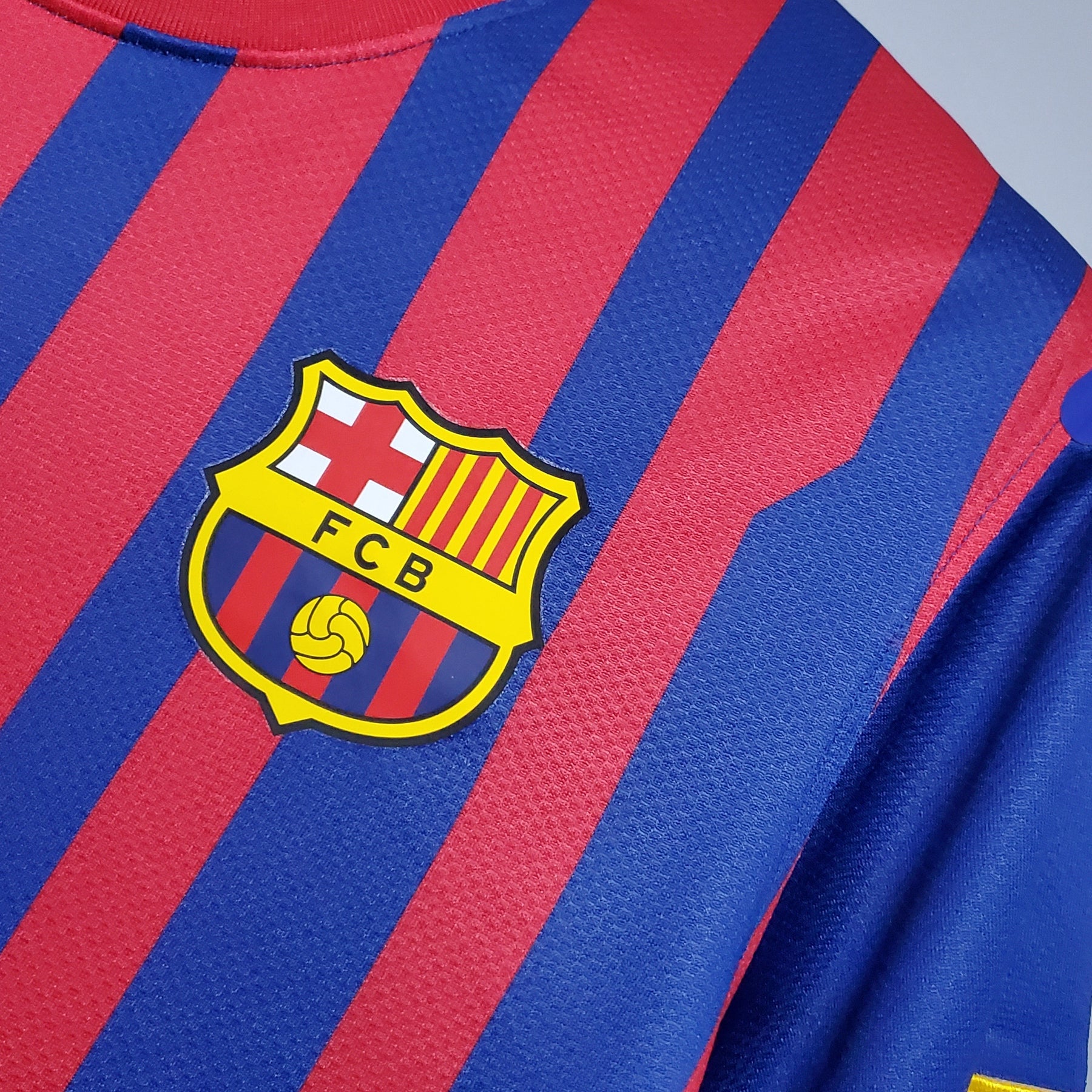 Barcelona Home 11/12 Retro 