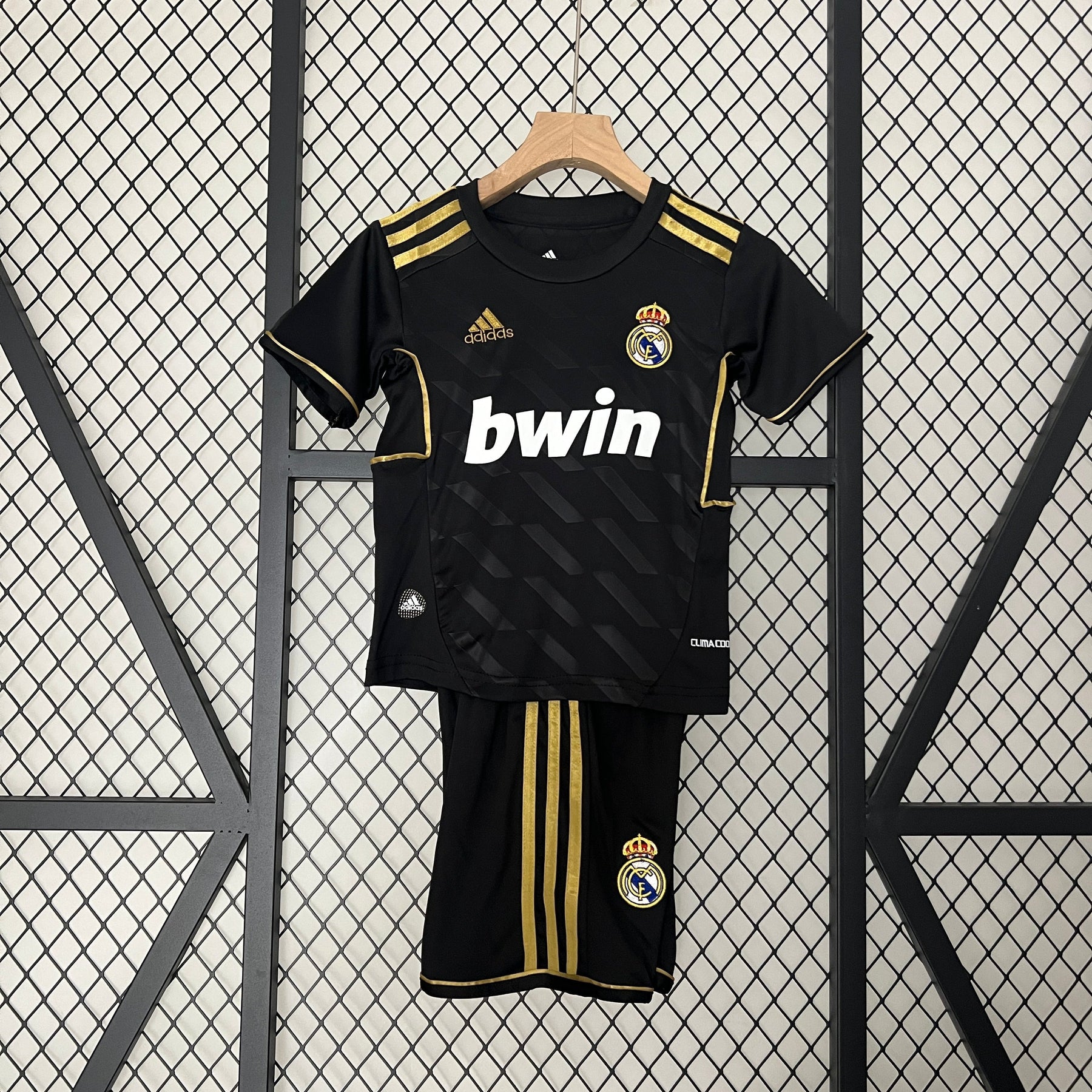 Kids Kit Real Madrid away 11/12 retro